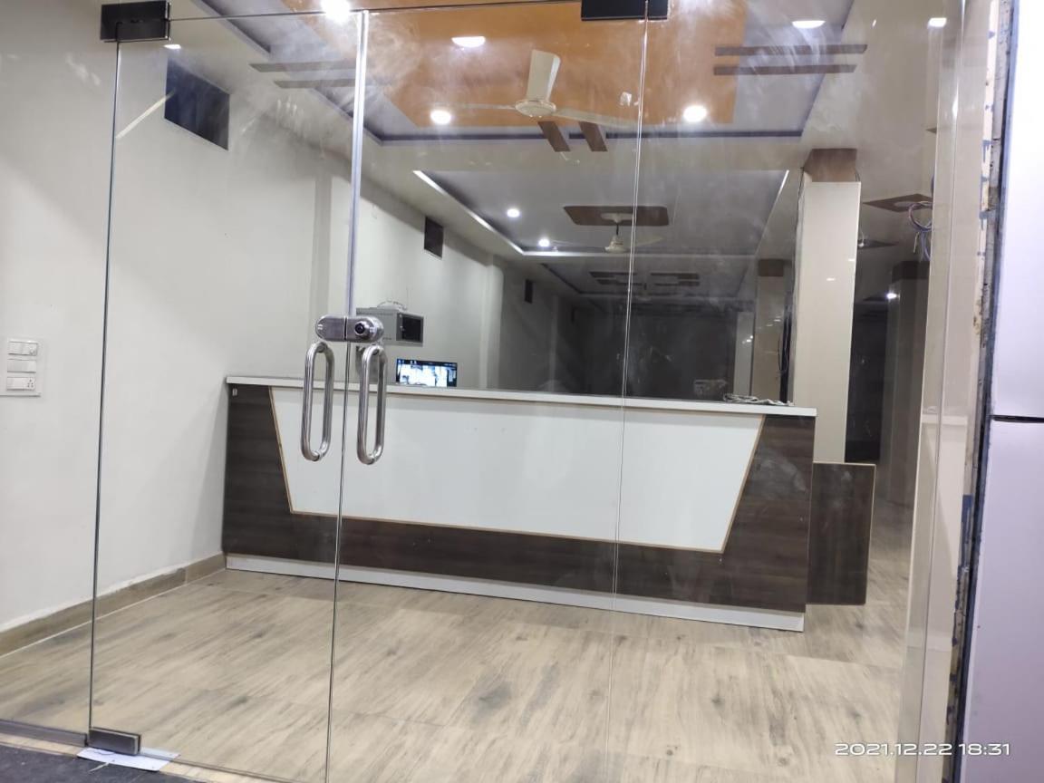 Hotel Sai Santosh شيردي المظهر الخارجي الصورة