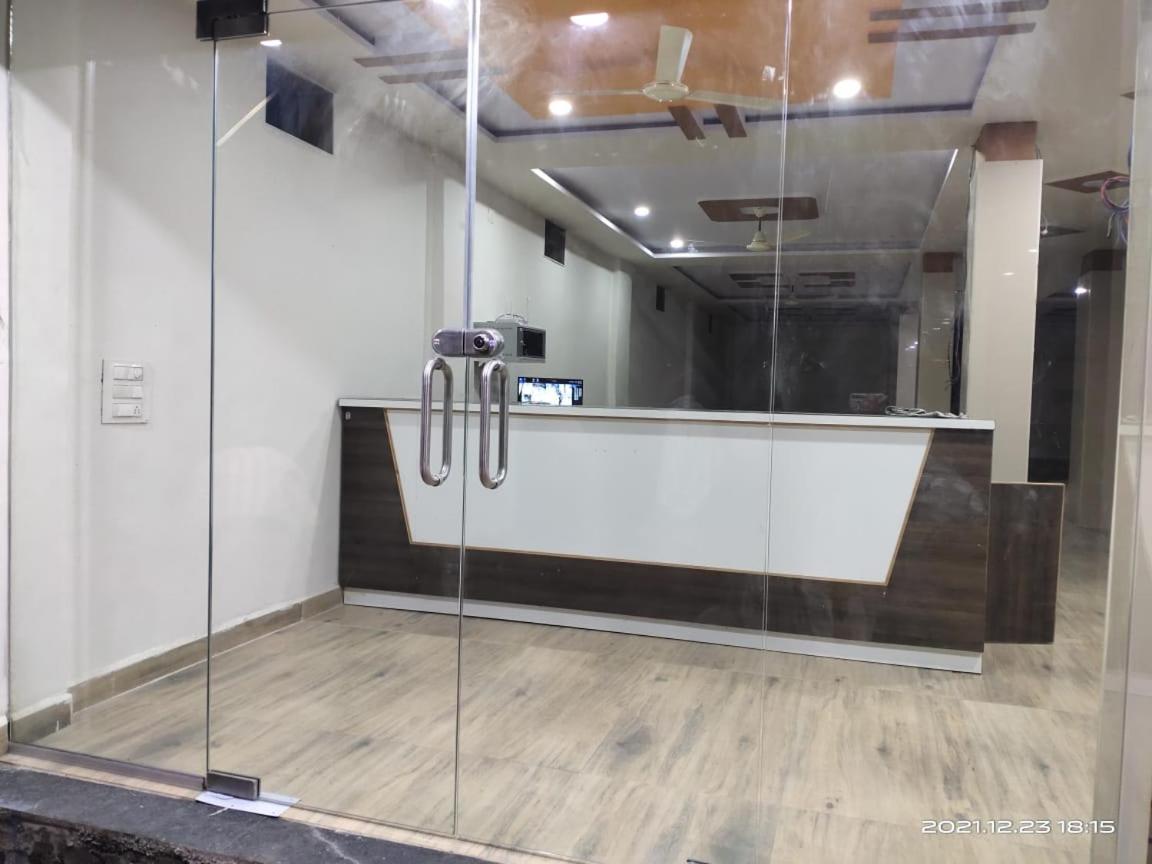Hotel Sai Santosh شيردي المظهر الخارجي الصورة