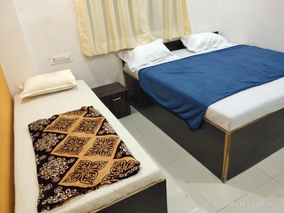 Hotel Sai Santosh شيردي المظهر الخارجي الصورة